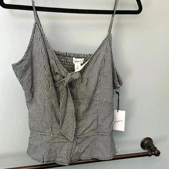 NWT Japna tank top blouse.  Adjustable straps, ruffled at bottom. - Picture 1 of 8